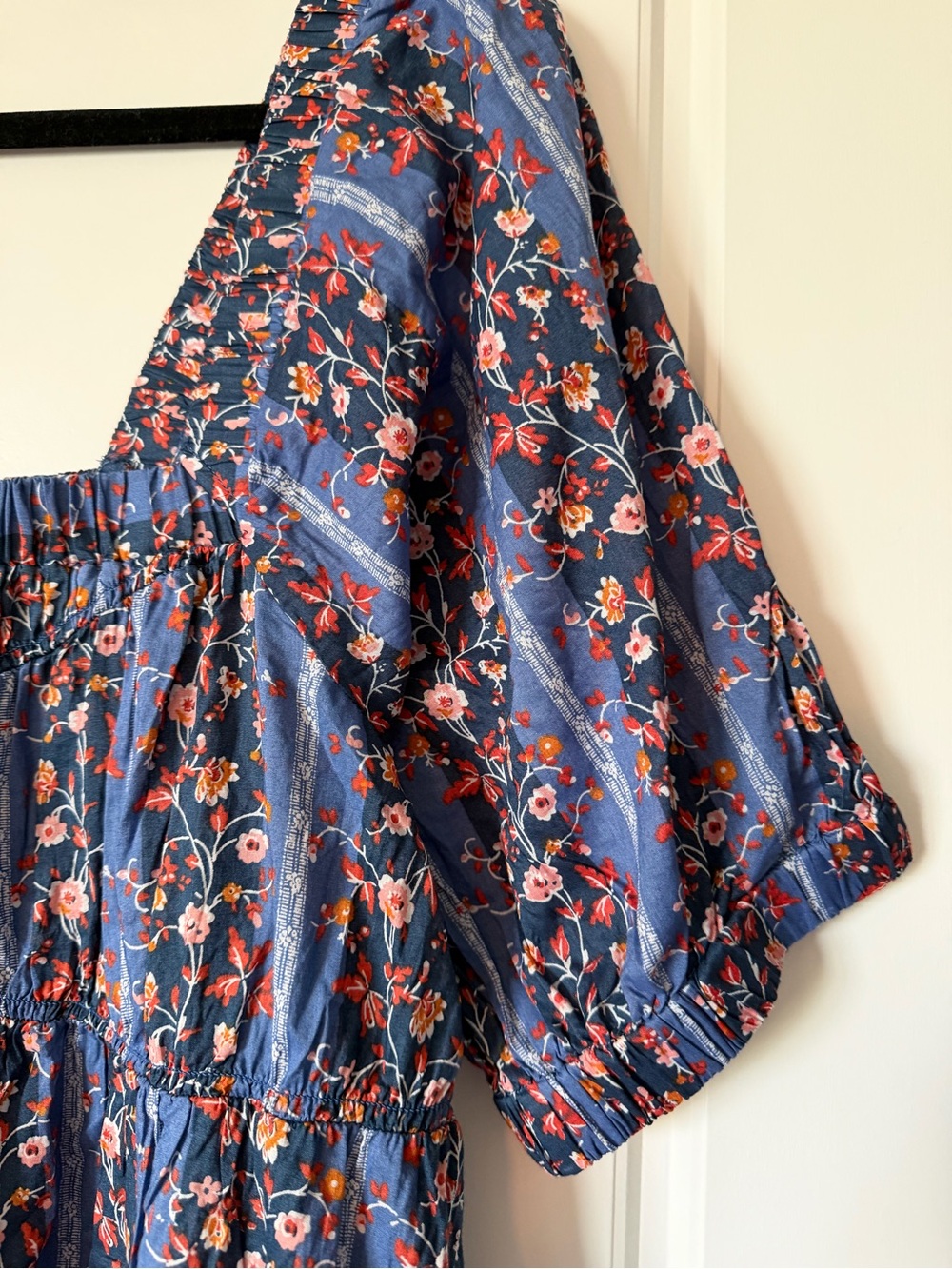 Free People Vintage Lover Blue Floral Puff-Sleeve Women's Top - Picture 2 of 8